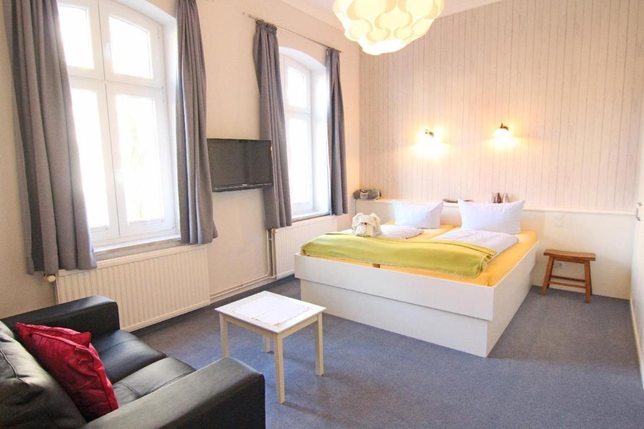 Kapitaenshaus-Lassen-Zimmer-Amistad Hotel Westerland Ngoại thất bức ảnh